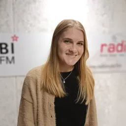 #764 - Com crear un CV efectiu amb Beatriz Gómez, assessora laboral - episode art