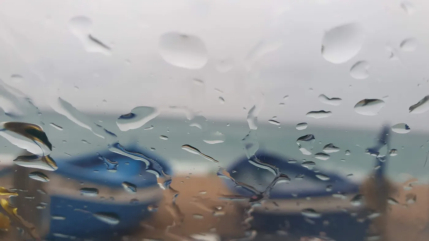 Després de 100 dies sense aigua torna la pluja