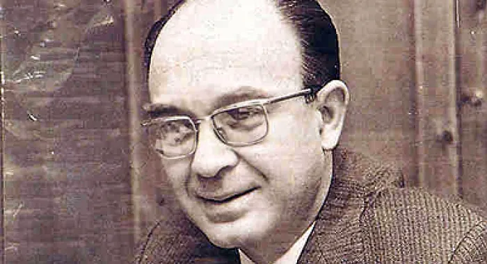 Josep Vicent EstellÃ©s