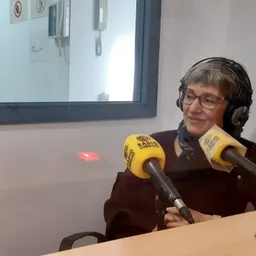 2023_02_10_L'ENTREVISTA AMB QUETA GINER_ALMOHALLA ESCOBAR_CARNAVAL - episode art