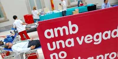 Anar a donar sang si que es pot! i convé fer-ho. Aneu-hi.