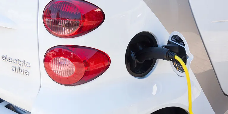 Esparreguera preveu tenir operatius els punts de recàrrega de vehicles elèctrics durant el primer trimestre de 2027