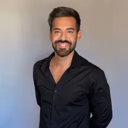 Andrés Jaenes presenta 'A contraluz' en COPE Utrera (98.1FM) - episode art