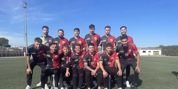 El Creixell planta cara, però cau davant el San Salvador (0-2)