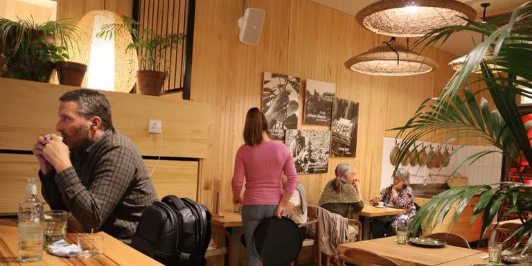 El Govern demana al TSJC ampliar l'ús del certificat covid per a la restauració, els gimnasos i les residències