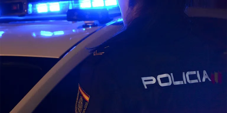 26 detinguts a Vic per suplantar identitats per a la contractació de persones irregulars a empreses, la majoria càrnies