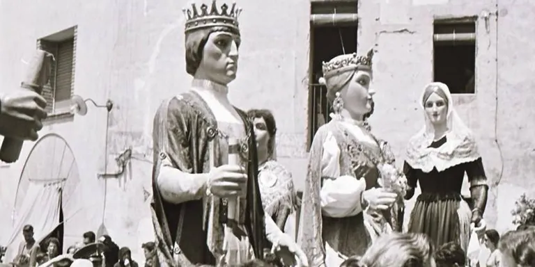 Els Geganters de Rubí fan una crida ciutadana per recopilar material dels 60 anys d’aquesta tradició a la ciutat