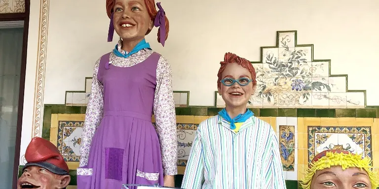 Els gegantons del Teresa Altet participen a les festes de Santa Llúcia de Barcelona