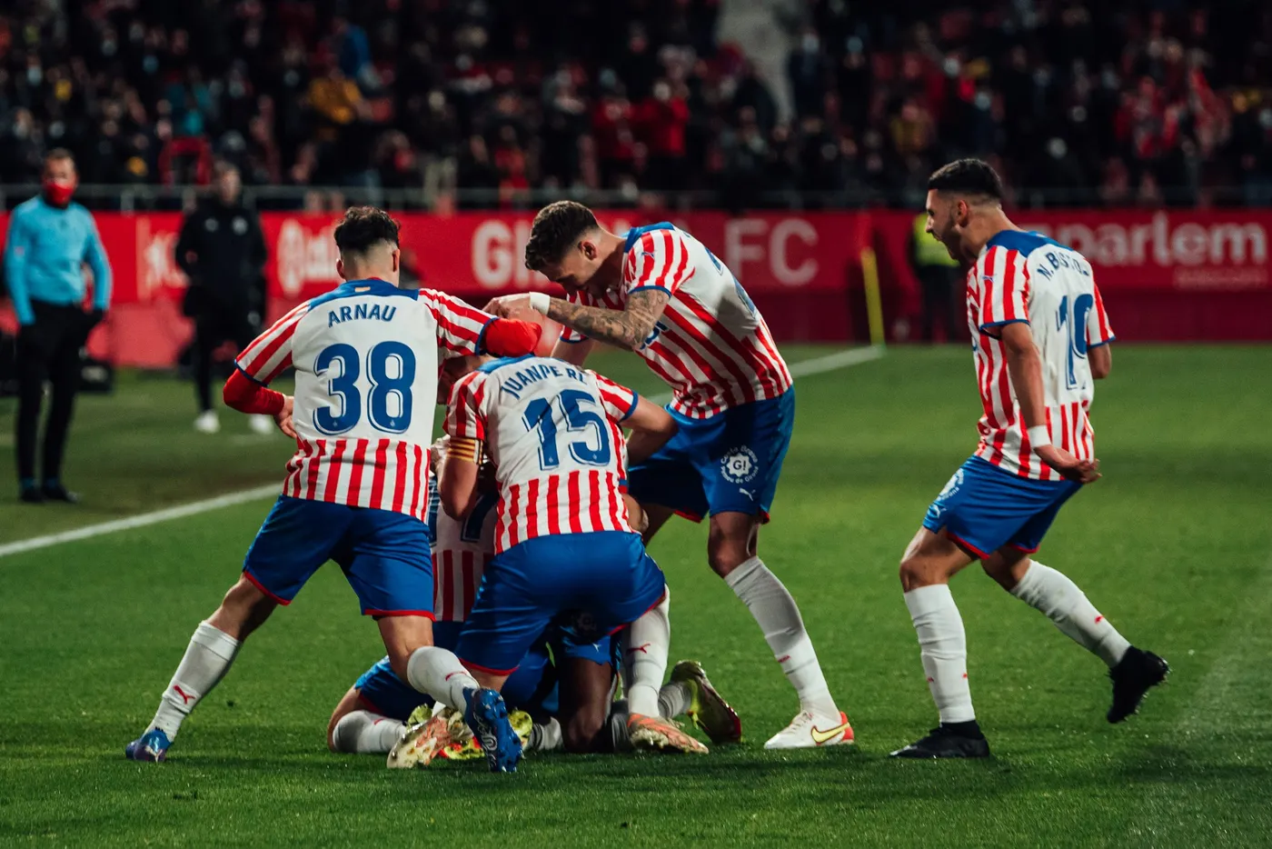 El Girona supera la Ponferradina i entra al play-off