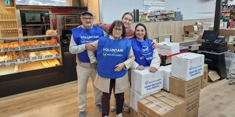 Begur i Esclanyà recullen 1.331,43 quilos d’aliments pel Gran Recapte del Banc dels Aliments