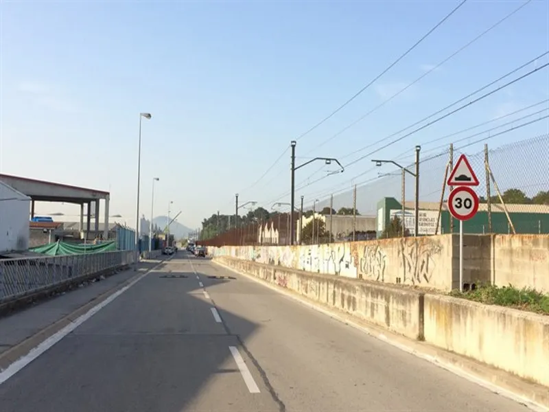 La majoria de carrers de la ciutat hauran de reduir la velocitat a 30 per hora