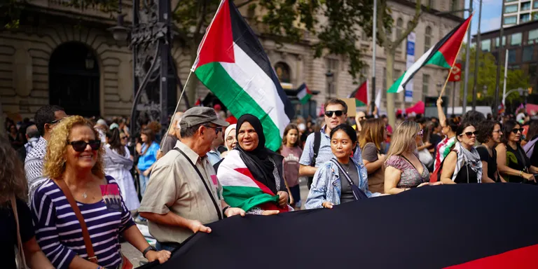 Palestins i jueus a Catalunya reben amb “alleujament" l’acord entre Israel i Hamàs, però tenen dubtes del seu compliment