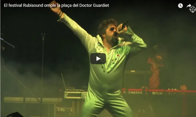 Un moment de l'actuació de The Killing Hits al festival Rubisound