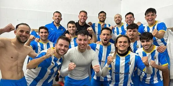 La Torre aprofita la superioritat numèrica per remuntar i golejar el Vendrell (2-5)