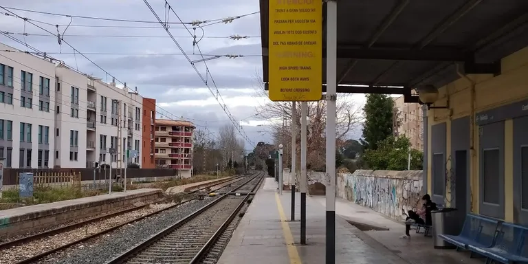 ERC i Junts per Cambrils volen que es convoqui una consulta popular sobre el futur de l’antiga estació