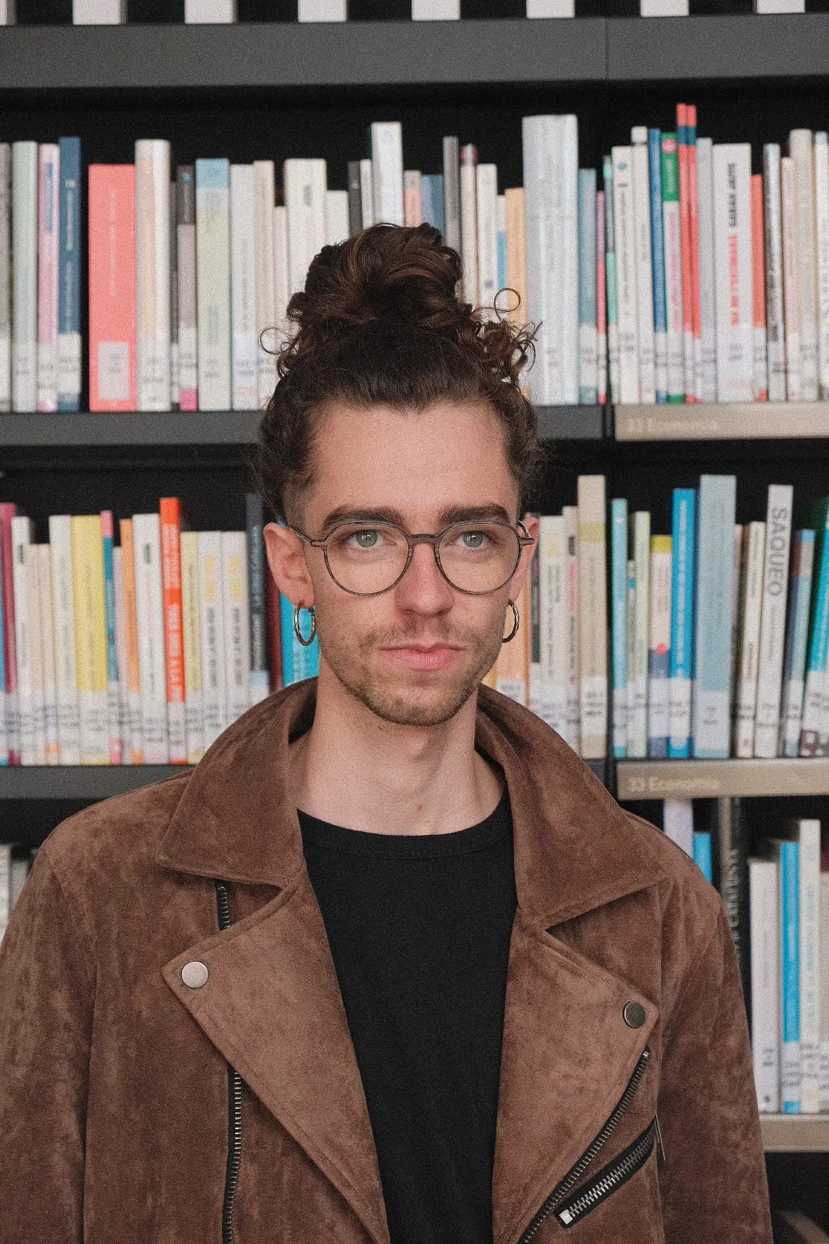 David Caelles presenta aquest dissabte a la biblioteca el seu llibre sobre el fet geganter des de la perspectiva de gènere