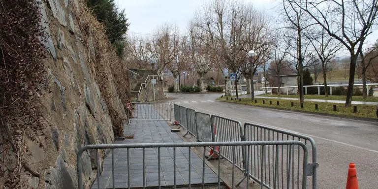 Arranjament a la Seu de la vorera nord del Camí de la Palanca