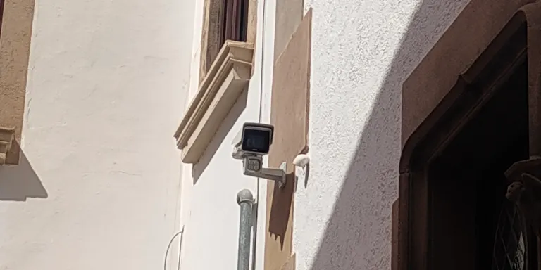 La càmera del carrer de l’Església torna a estar en funcionament