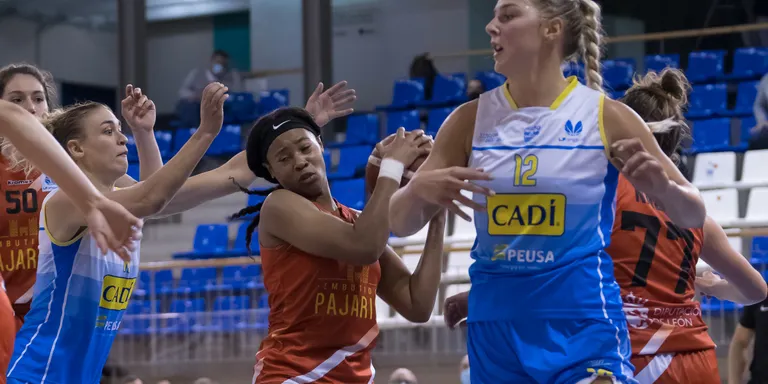 Tercera victòria del Cadí La Seu a la Lliga Femenina, on ara és 10è