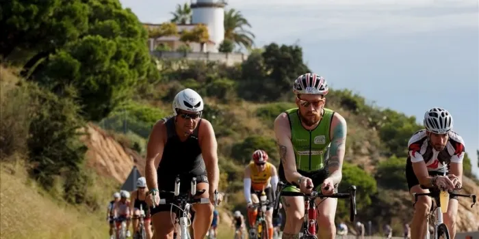 2.500 esportistes participaran en una nova edició de l’Ironman 70.3 aquest diumenge