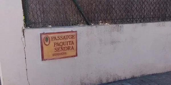 Ja hi ha instal·lades les plaques dels noms de carrer d’Altafulla escollits per la ciutadania