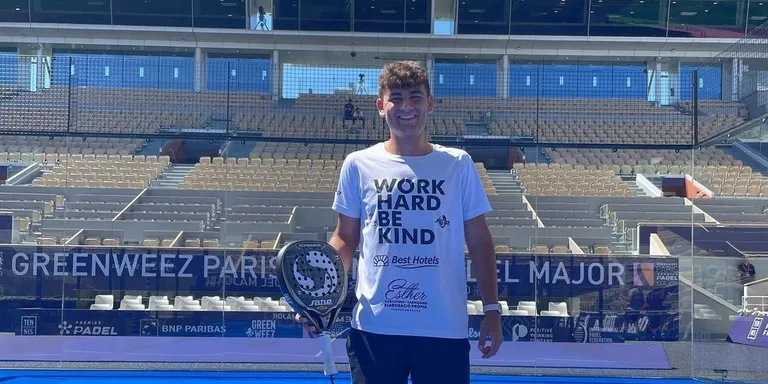 El cambrilenc Álvaro Montiel debuta aquest cap de setmana al Qatar Major de Premier Padel