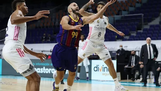 El Barça s'emporta el clàssic de bàsquet (82-87)
