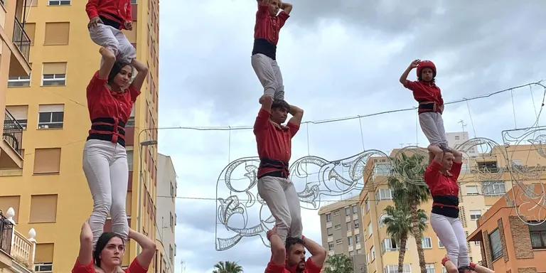 La Colla Joves vol repetir el castell bàsic de 8 a Cambrils
