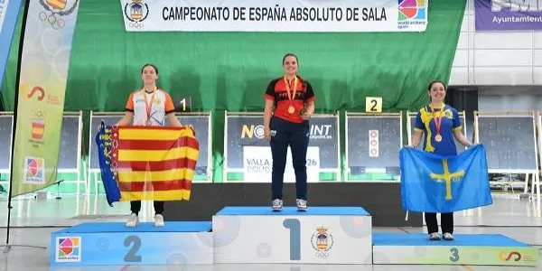 L’arquera Elia Canales s’alça amb el títol del Campionat d’Espanya en Sala en la modalitat d’arc recorbat