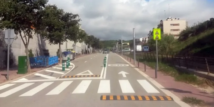 La nova recollida de brossa porta a porta sembla que no acaba de funcionar a la zona del Bareu