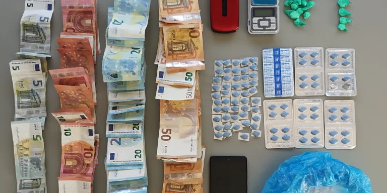 Els Mossos d'Esquadra detenen una parella a la Seu d'Urgell per tràfic de drogues