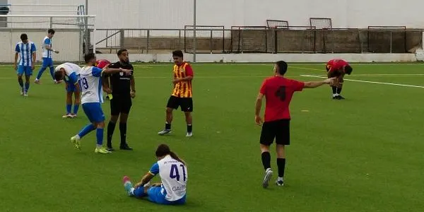 Empat estèril en el derbi entre la Riera i el Torredembarra (0-0)