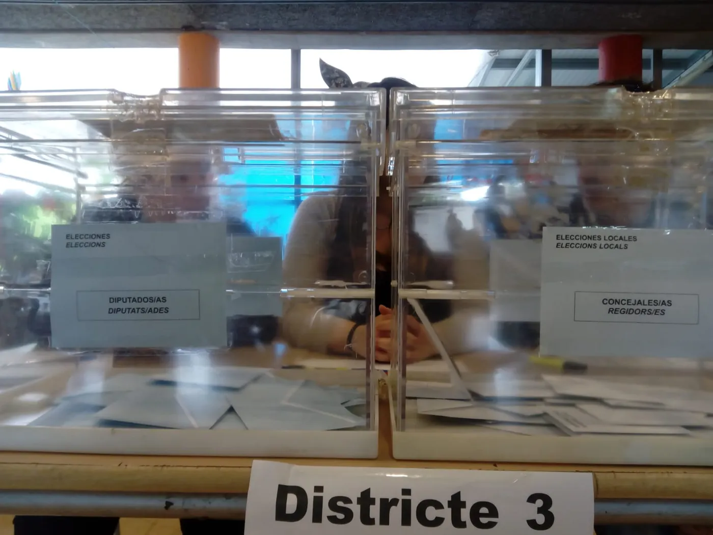 Els col·legis electorals han obert amb normalitat a Vilassar de Mar