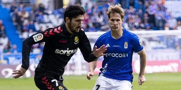 El Real Oviedo viedo s’imposa al Nàstic per la mínima al Carlos Tartiere