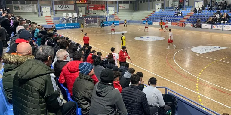 El Futbol Sala Pineda guanya el Palafolls per 8 a 2 i ara jugaran contra un equip de la Divisió Nacional