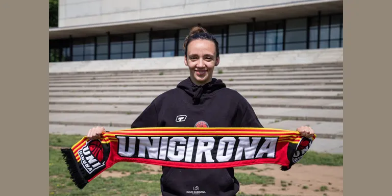 L'Uni Girona renova a Faustine Parra i firma la cinquena jugadora de la plantilla