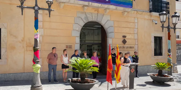 Constantí reclama que es garanteixin plenament els drets dels col·lectius LGTBIQ+