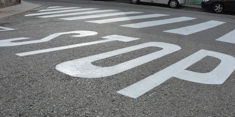 L'Ajuntament ha repintat la senyalització horitzontal carrers i cruïlles