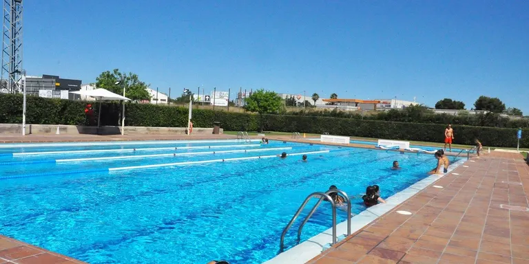 Els horaris de la piscina de Torredembarra es reorganitzen a partir de dilluns