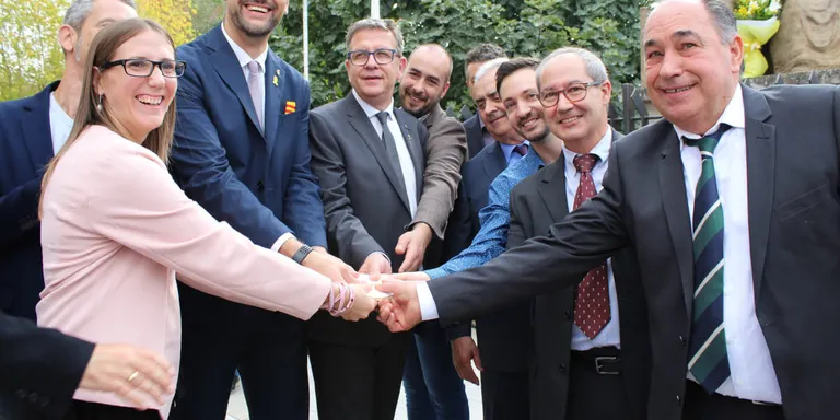 Inauguren la Fira del Torró i la Xocolata a la Pedra reivindicant grans projectes per dinamitzar la Catalunya interior