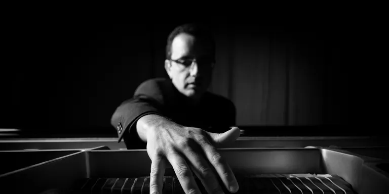 Utrera es Cultura te lleva la música de la época de los Quintero