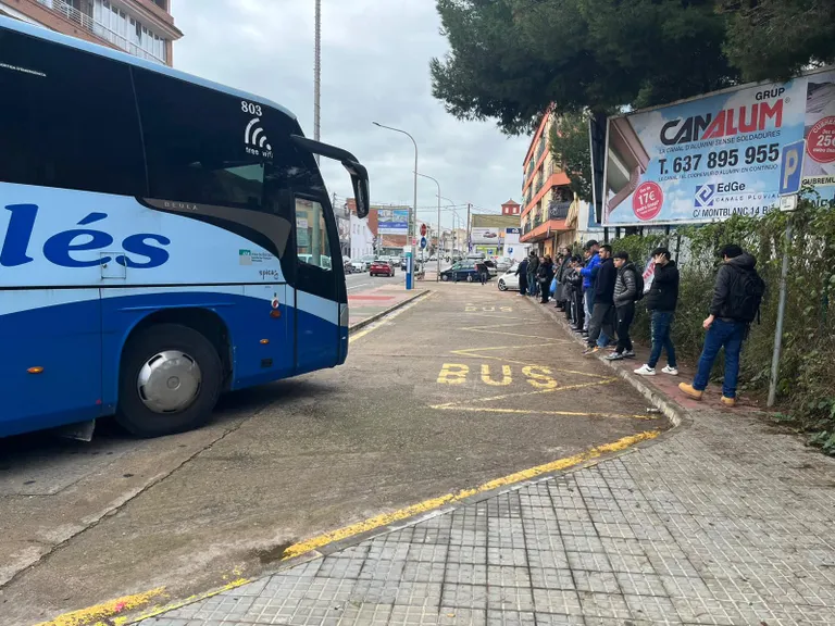 El Govern estudia prohibir viatjar dret als autobusos interurbans com passa al Maresme