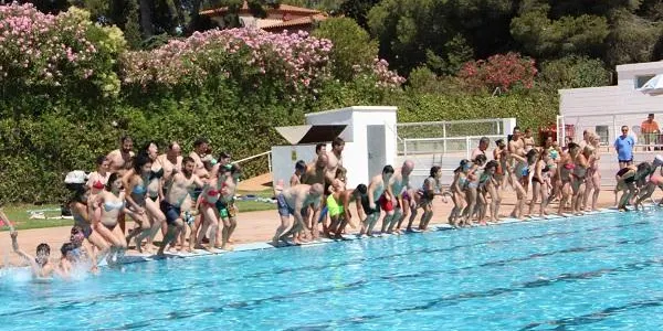 Altafulla recull més de 1.100 € per a l’esclerosi múltiple