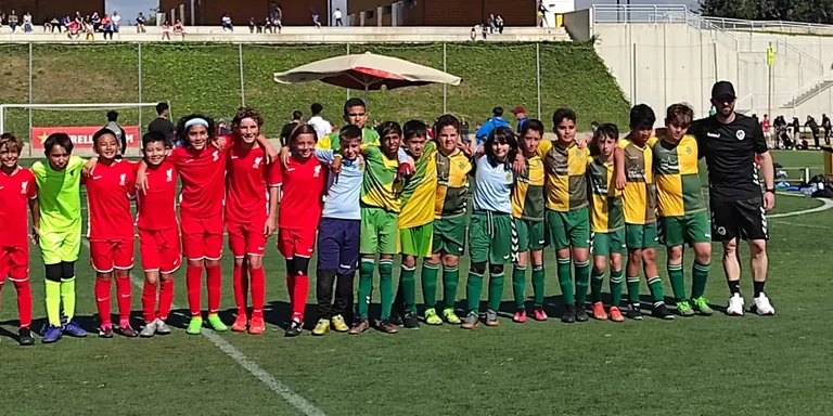 L’equip aleví del CE Constantí juga la final de consolació de la Costa Daurada Cup davant el Liverpool