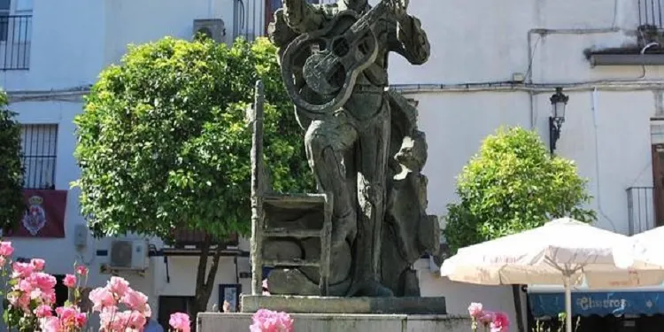 Un primer recorrido por los monumentos y estatuas de Utrera