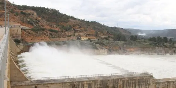 S’obren comportes dels embassaments de l’Ebre per mobilitzar sediments