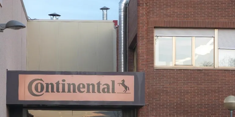 Continental fa una primera oferta a la plantilla en cas que no pugui vendre les plantes de Rubí