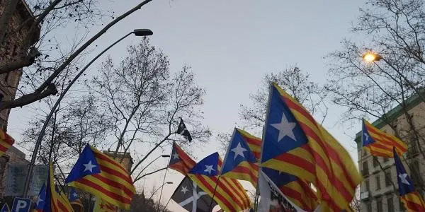 L’ANC d’Altafulla munta un autobús per celebrar la Diada de Catalunya a Barcelona