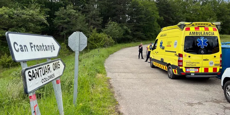 Els Mossos aconsegueixen neutralitzar l'home atrinxerat en una masia de Les Llosses