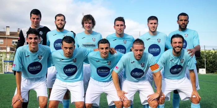 El primer equip del Sinera United juga el seu primer partit de la pretemporada